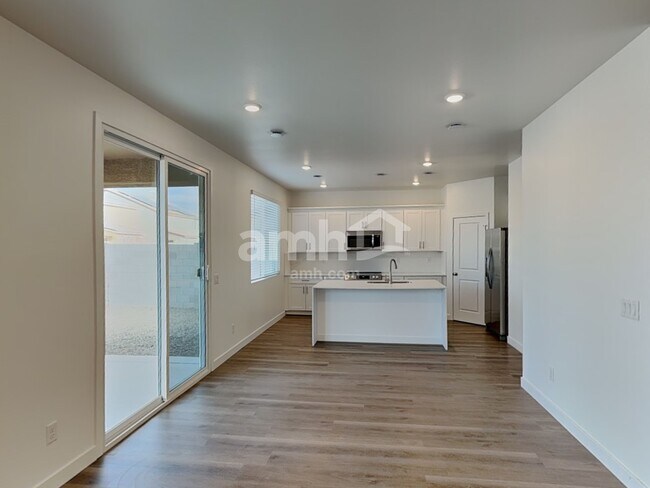 Foto del edificio - 20177 W Thomas Rd