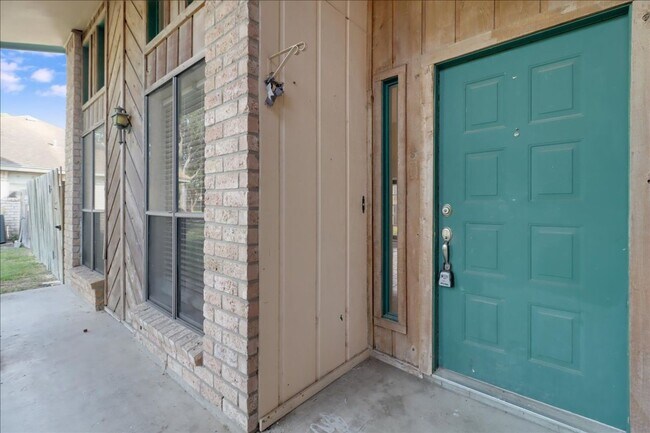 Foto del edificio - 2938 River Crest Rd