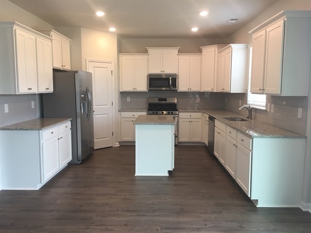 Foto del edificio - 419 Spanish Wells Rd