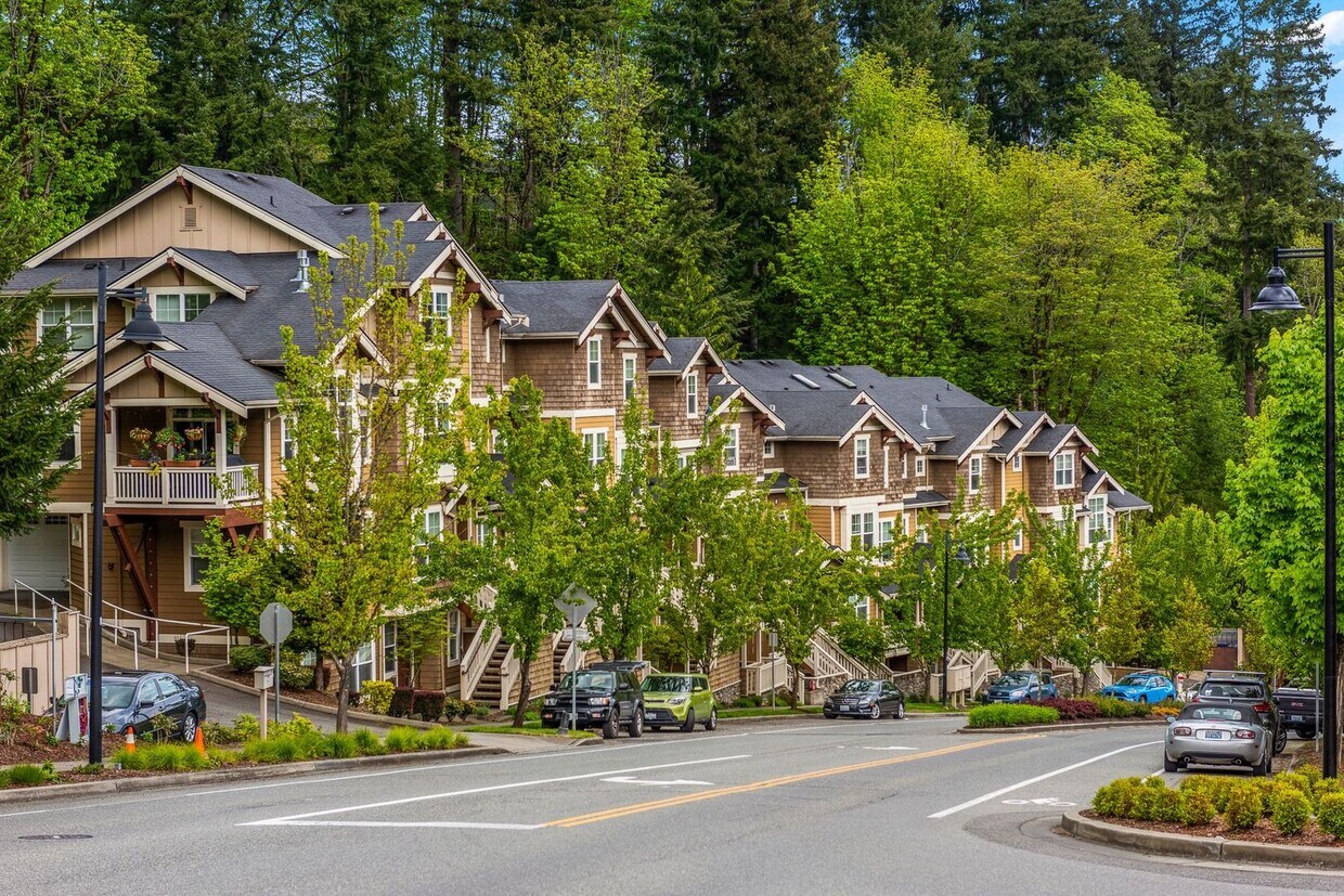 Primary Photo - 2096 NW Talus Dr