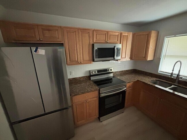 Foto del edificio - 2147 Sibley Ave