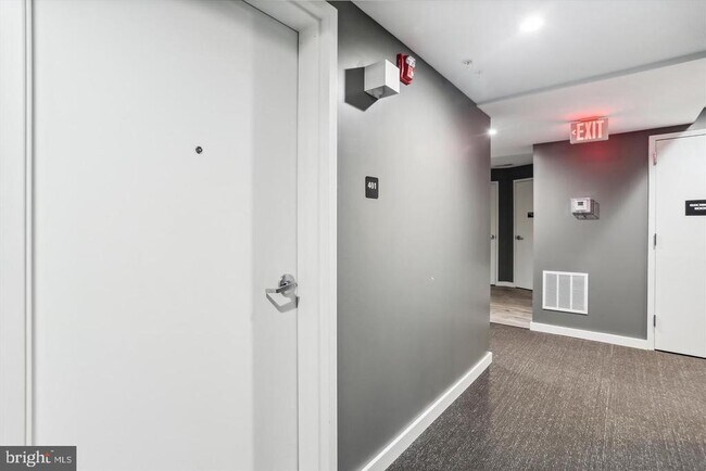 Foto del edificio - 700 Roeder Rd