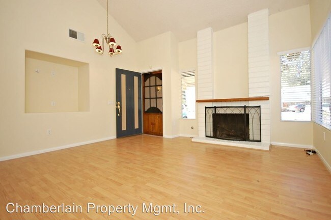 Building Photo - 2376 Lochridge Pl