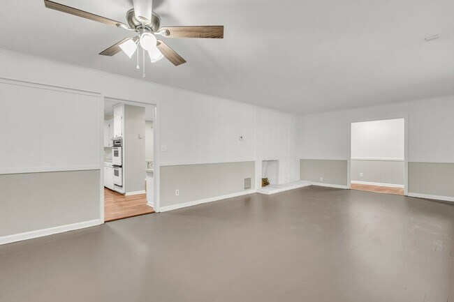 Foto del edificio - 222 Carr Rd