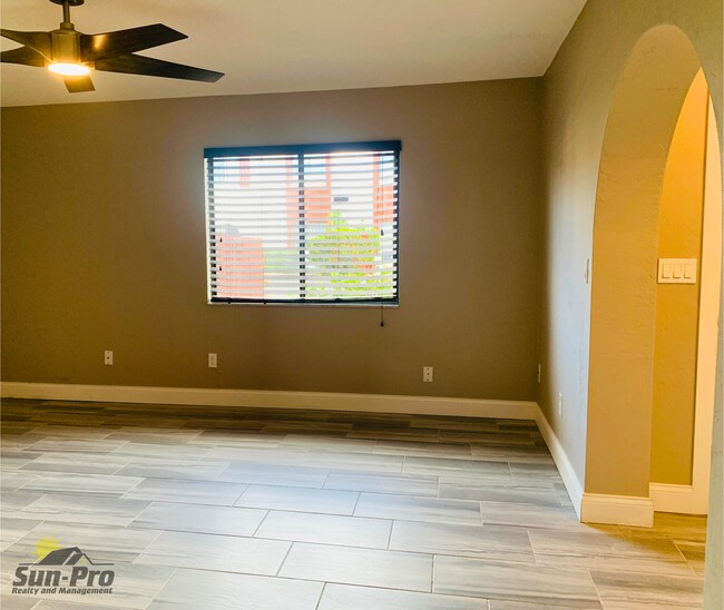 Foto del edificio - 2089 Oak Meadow Cir