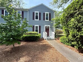 Building Photo - 405 Oak Harbor Ct