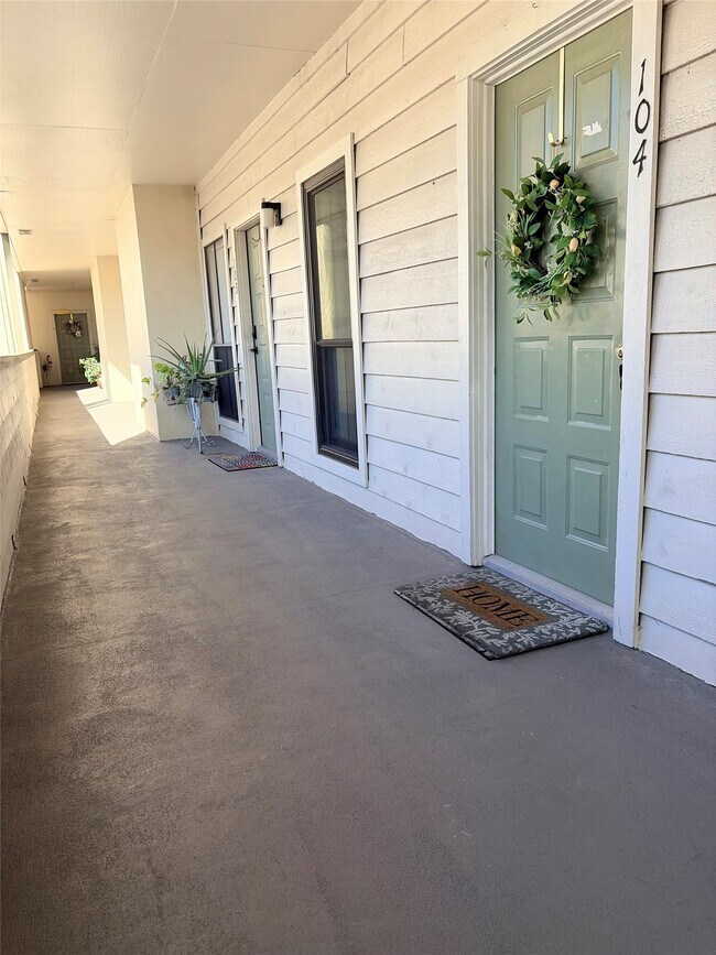 Foto del edificio - 18809 Egret Bay Blvd