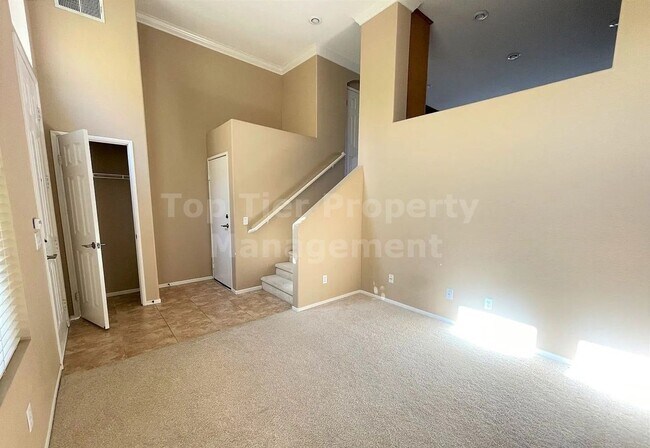 Foto del edificio - ***Gorgeous 2 bed / 2.5 bath / 1,202 sqft Townhome in Carmel Valley - Available 10/25***