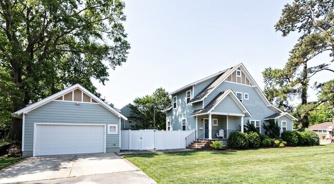 Building Photo - The Virginia Beach ViBe House