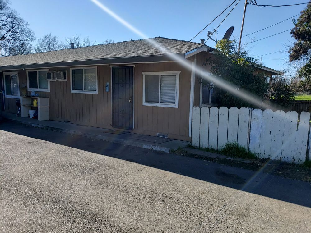 Primary Photo - 1621 Sacramento Ave. 1