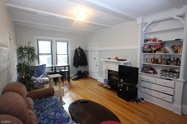 Building Photo - 2 br, 1 bath  - 5 Bellavista Road #BS