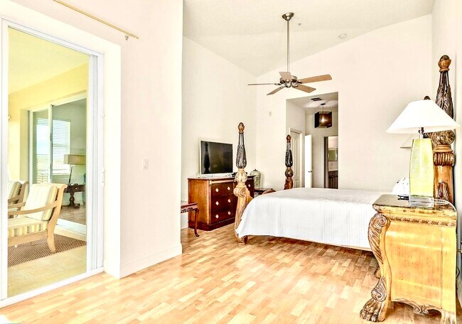 Building Photo - 85 Riverview Bnd S