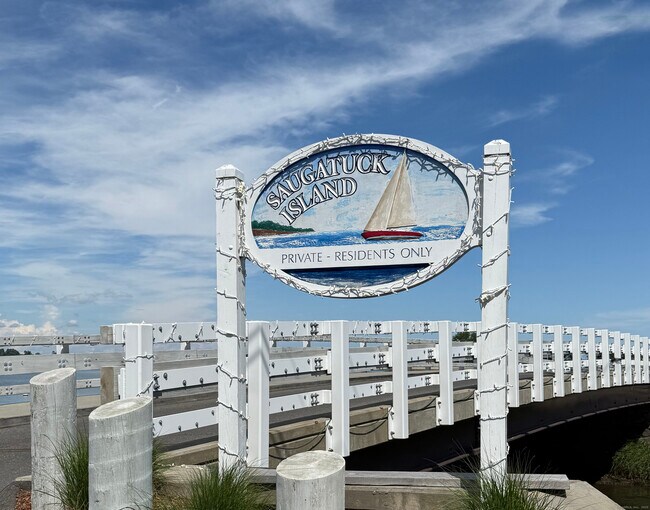 Foto del edificio - 4 Sandpiper Rd