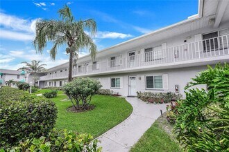 Building Photo - 292 Belina Dr