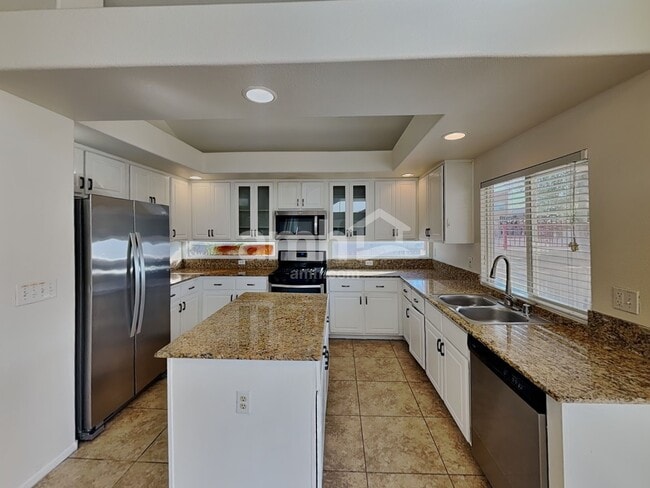 Building Photo - 1951 Silver Whisper Ave