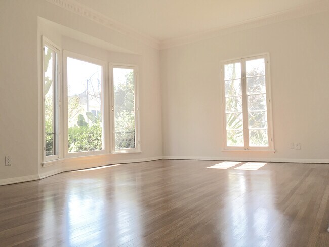 Living room - facing south & east - 1207 S Alfred St