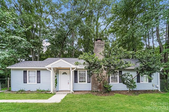 Foto del edificio - 5524 Cottage Cove Ln