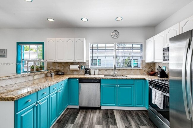 Building Photo - 1629 Johnson St