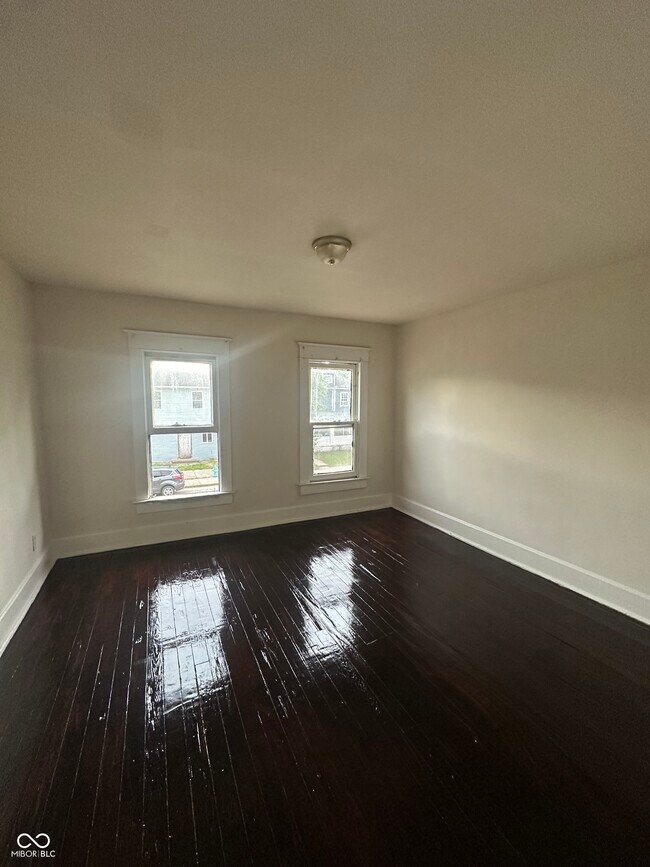 Foto del edificio - 613 N Tacoma Ave
