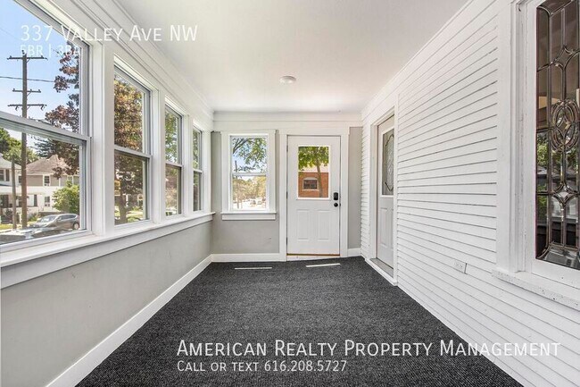 Foto del edificio - 337 Valley Ave NW