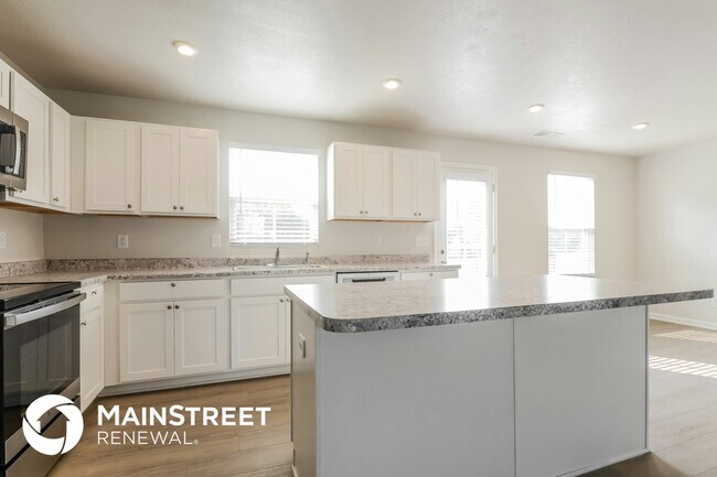 Building Photo - 13781 N Rising Sun Cir E