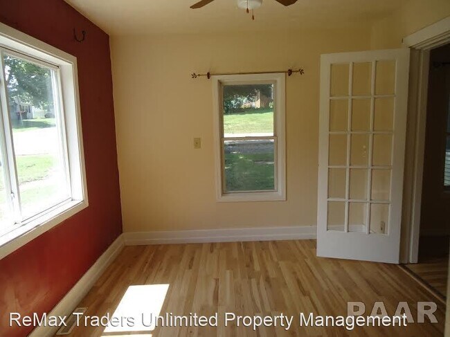 Building Photo - 2 br, 2 bath House - 704 N First
