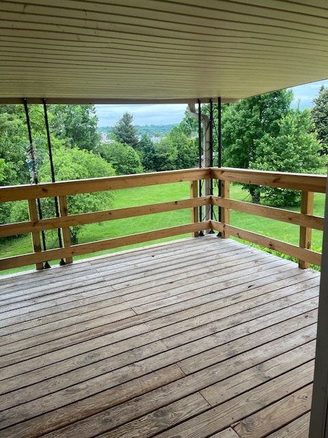 Building Photo - 303 Village Dr