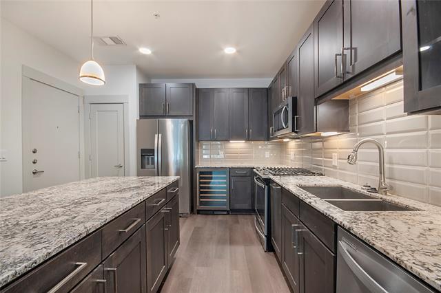 Foto del edificio - 5607 Belmont Ave