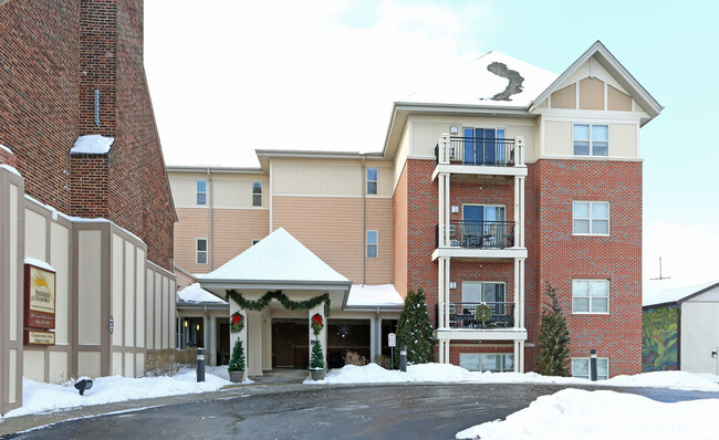 Foto del edificio - Berkshire Oconomowoc Senior Apartments