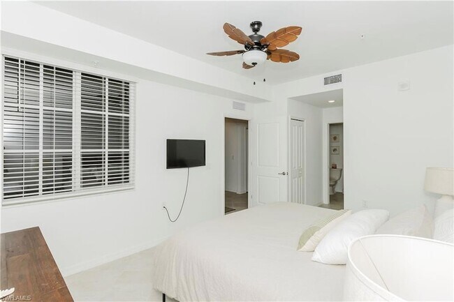 Foto del edificio - 5651 Double Eagle Cir