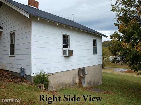 Building Photo - 139 Davis St N