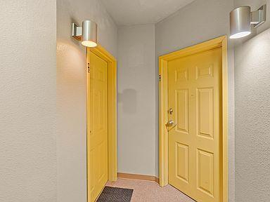 Foto del edificio - 610 Central Ave SW Unit APT 4B