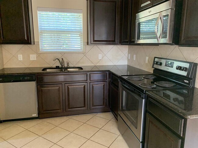 Foto del edificio - 5805 Loblolly Ln