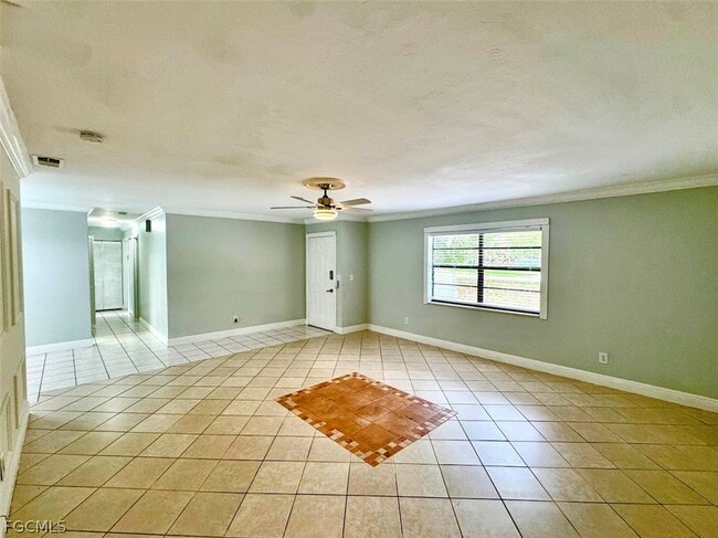 Foto del edificio - 233 S Cypress St