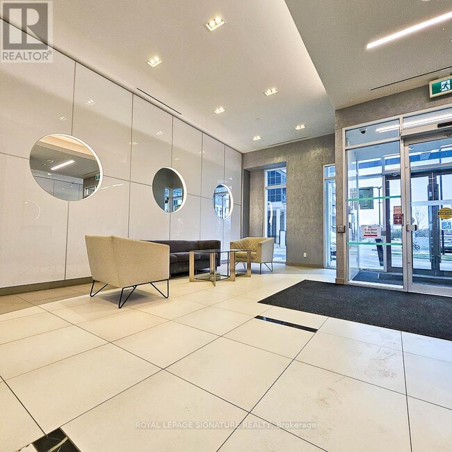 Building Photo - 20 Meadowglen Pl