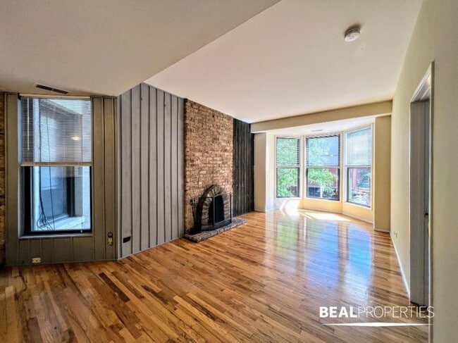 Foto del edificio - 2 bedroom in CHICAGO IL 60657