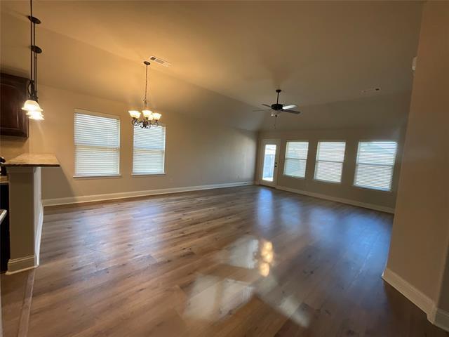 Building Photo - 233 Valley View Dr