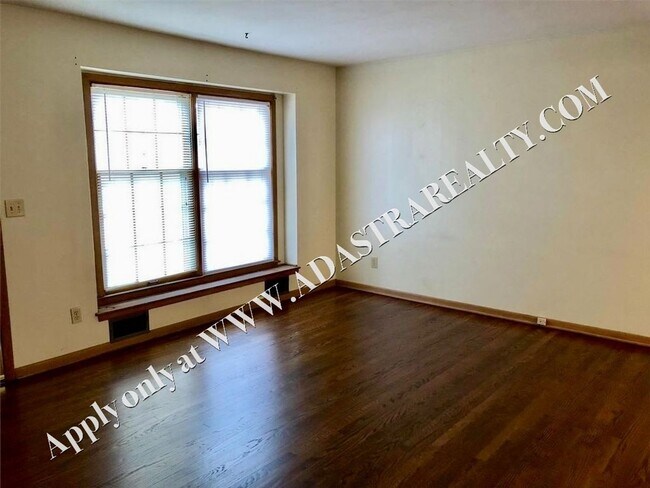 Foto del edificio - Adorable 3 Bed/1.5 Bath Home in Overland P...
