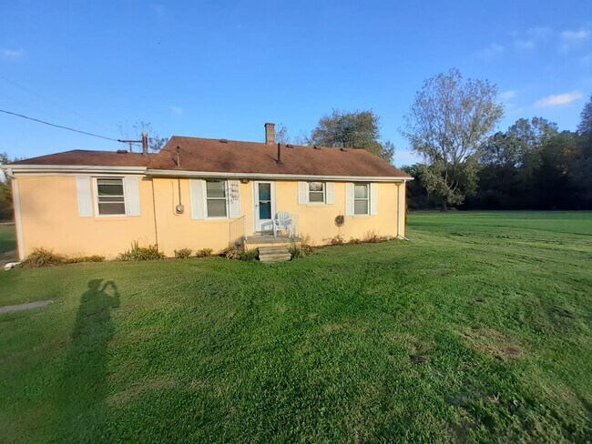 Foto del edificio - 28520 Martinsville Rd