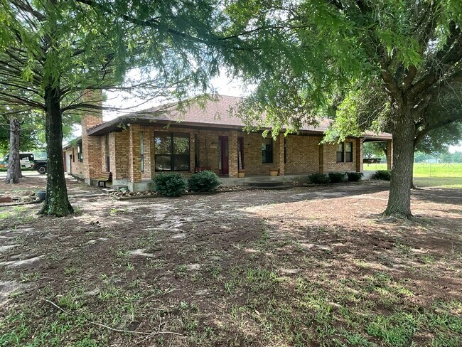 Building Photo - 950 Co Rd 4413
