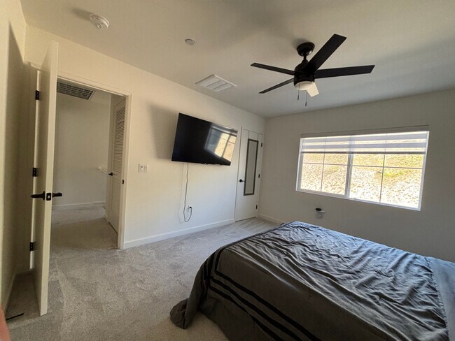 Foto del edificio - 35215 Citrange Ln