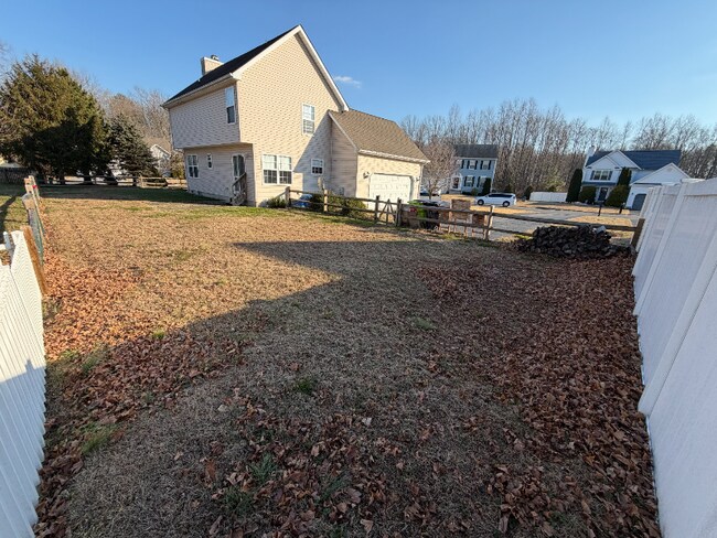 Foto del edificio - 52 Fox Run Dr