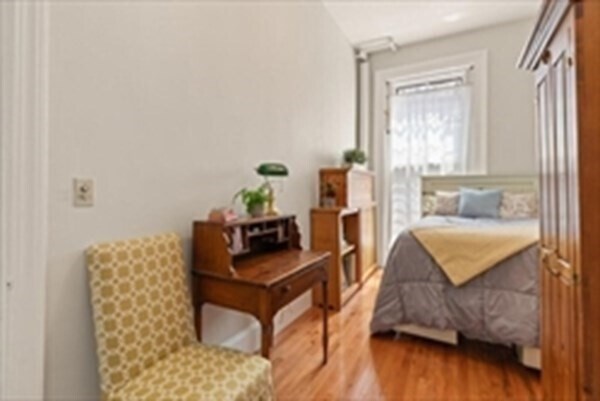 Foto del edificio - 166 Beacon St