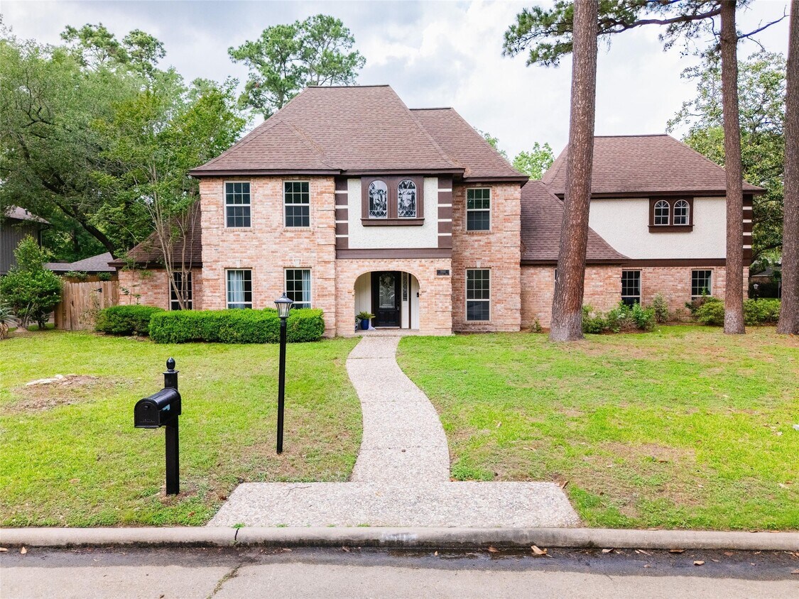 Foto principal - 5502 Graystone Ln