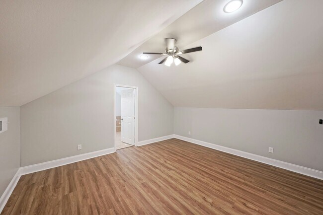 Foto del edificio - 1075 McDaniel St SW