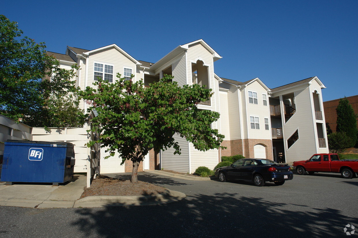 Primary Photo - Village of Moss Creek Apartments