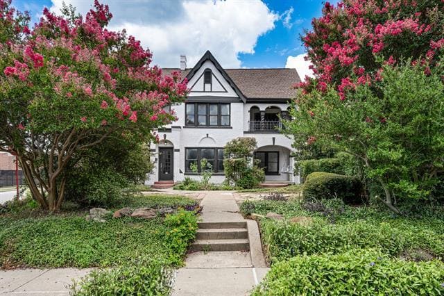 Primary Photo - 3458 Normandy Ave