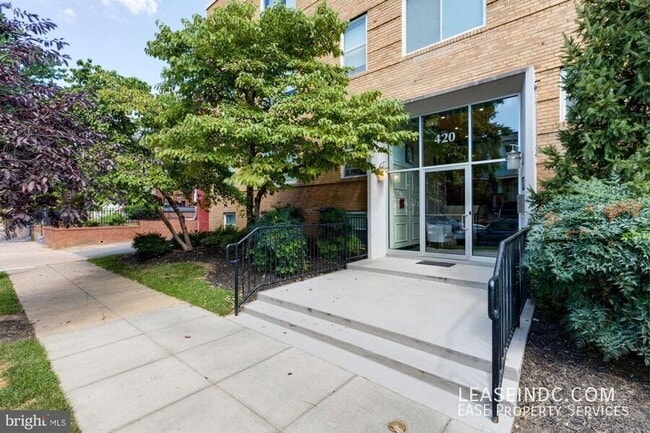 Photo - 420 16th St SE Apartment
