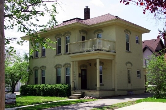Primary Photo - 903 N Capitol