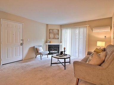 Foto del edificio - 2750 Somerset Park Cir